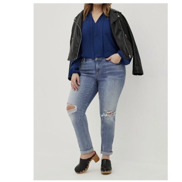 ❤️Torrid Challis Long Sleeve Beaded Cutout Blue Blouse - Picture 1 of 12